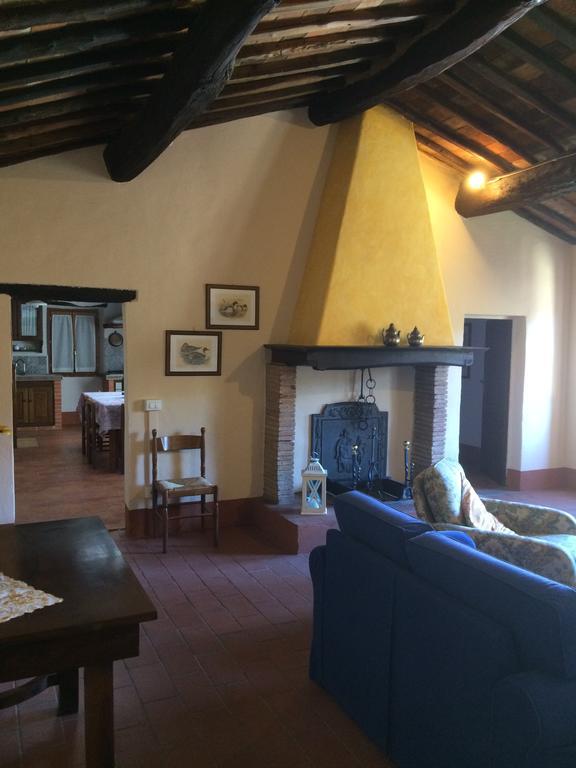 Podere Gnocchi Rapale ภายนอก รูปภาพ