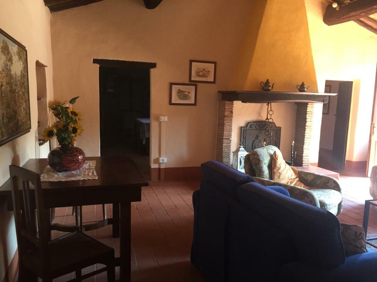 Podere Gnocchi Rapale ภายนอก รูปภาพ